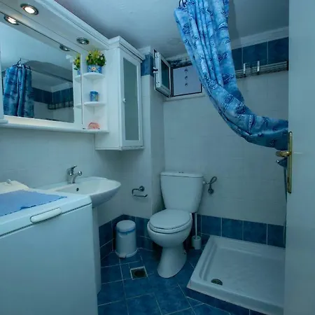 Pool Flat Kallithea (Chalkidiki)